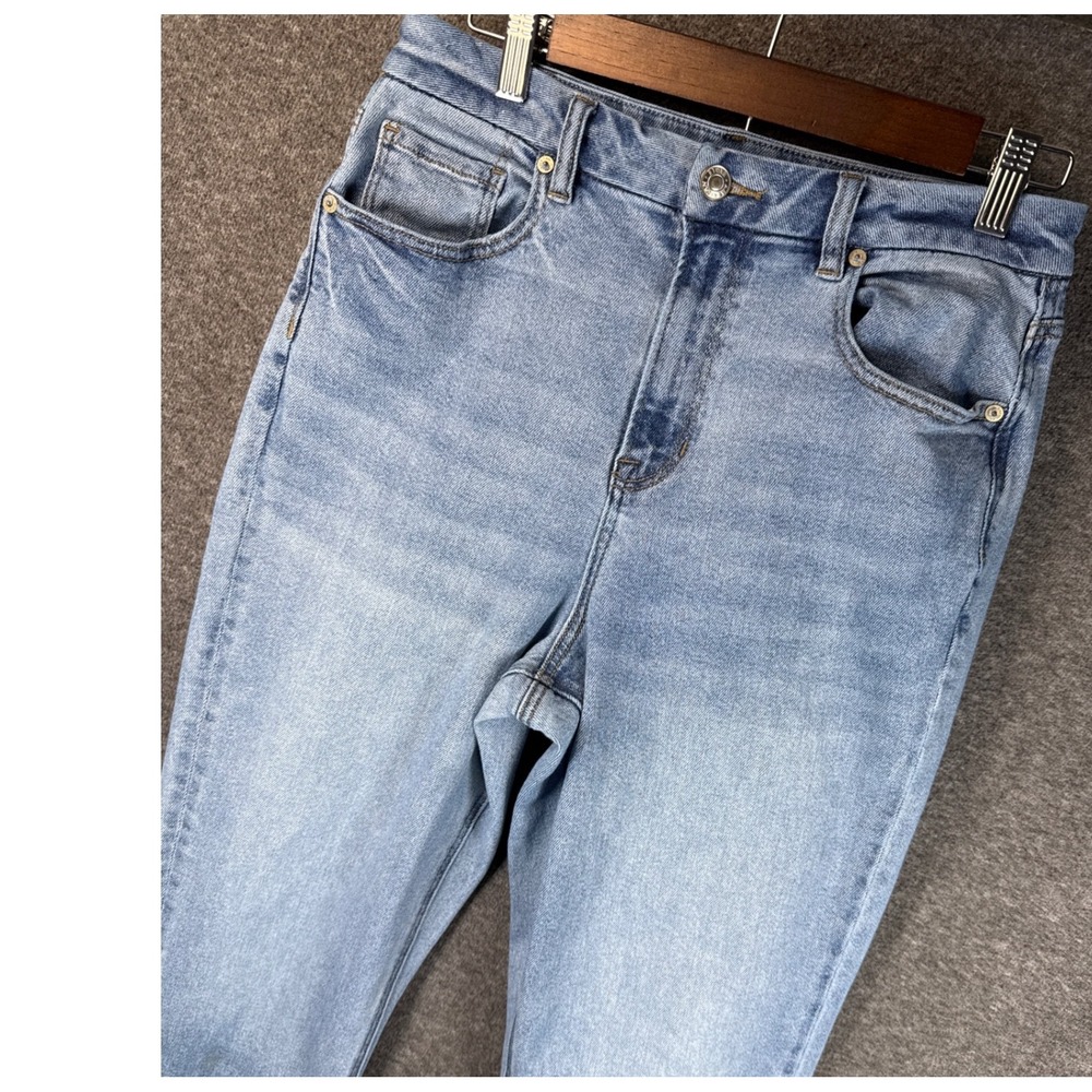 American Eagle Curvy Mom Jeans Light Wash Blue Size 8‎ Long High Waisted Stretch